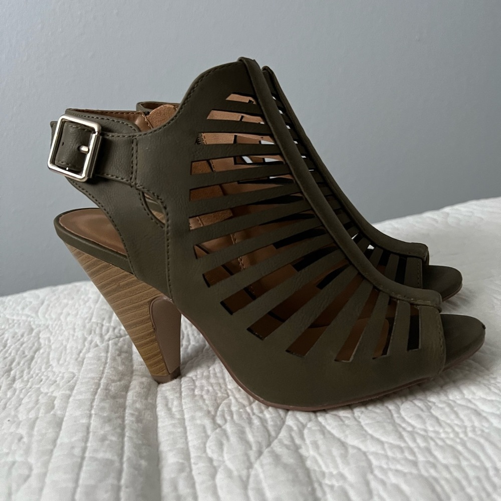 Size 6 Heels